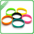 Bon bracelet en silicone debossed de prix pour la promotion